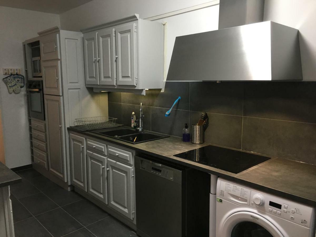 Bedinreims "Burgundy Bottle" 110M2 Exceptional, 4 Chambres Doubles, 2 Bain, Free Park & Wifi, Tout Equipe Zewnętrze zdjęcie