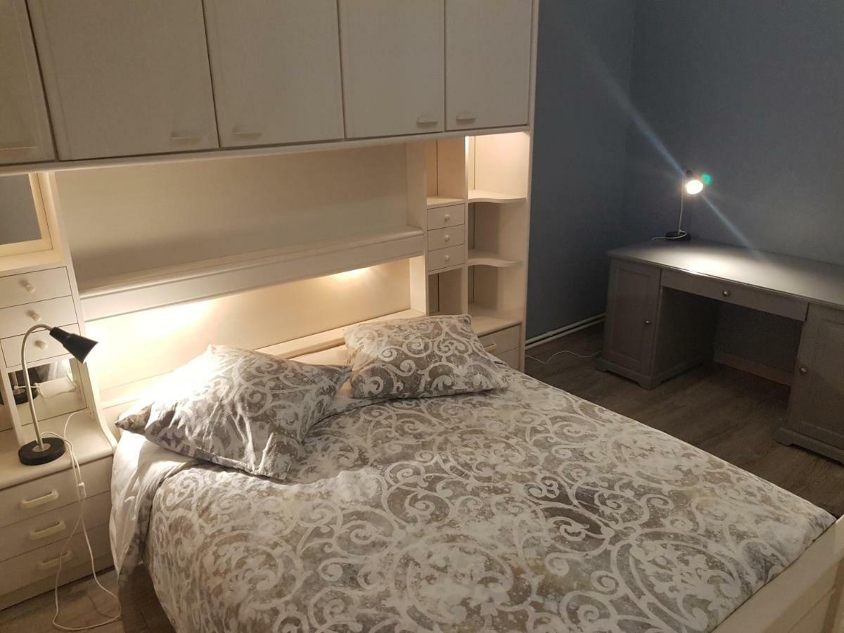 Bedinreims "Burgundy Bottle" 110M2 Exceptional, 4 Chambres Doubles, 2 Bain, Free Park & Wifi, Tout Equipe Zewnętrze zdjęcie